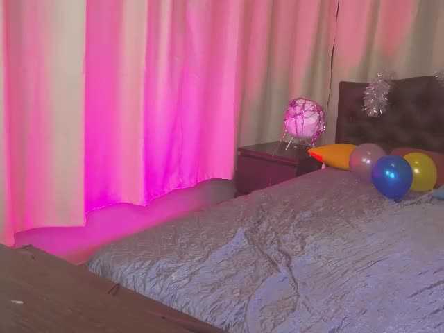 Capturi de ecran de difuzare PollyTailor