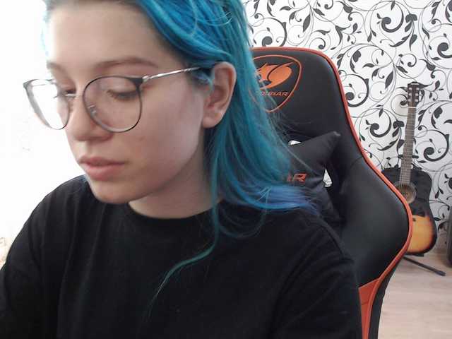 Capturi de ecran de difuzare Pompy-bompy