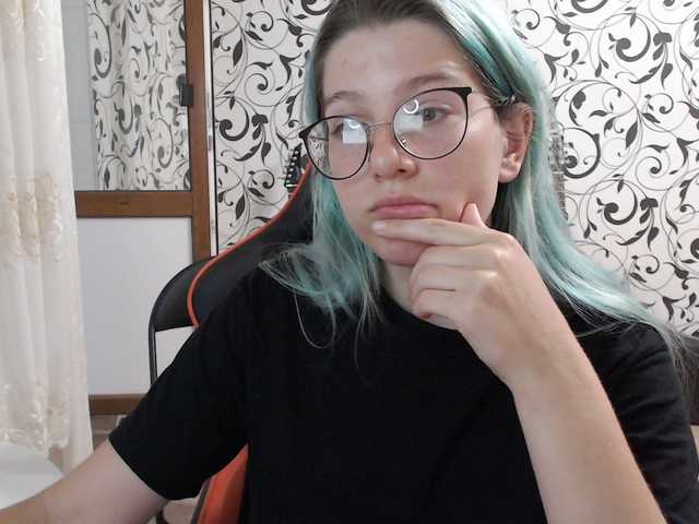 Capturi de ecran de difuzare Pompy-bompy