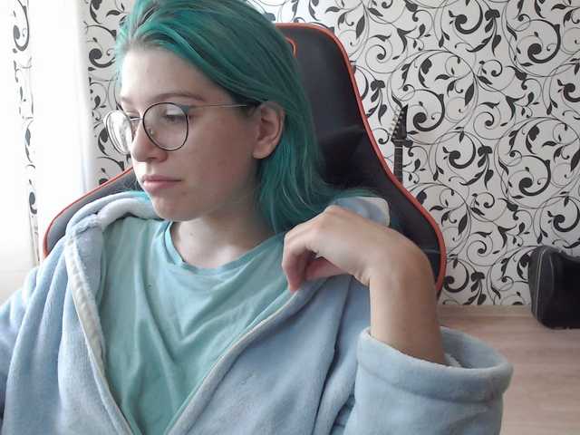 Capturi de ecran de difuzare Pompy-bompy