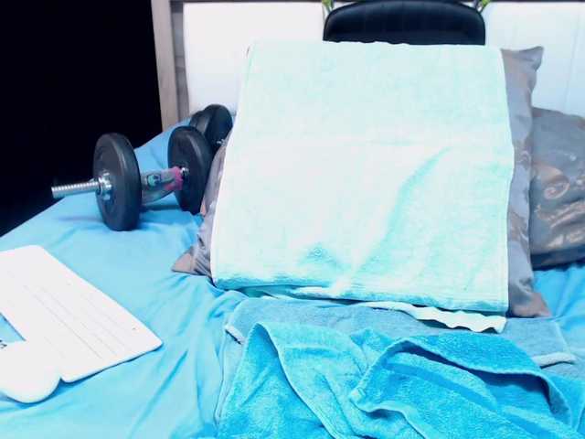 Capturi de ecran de difuzare PonyyTails