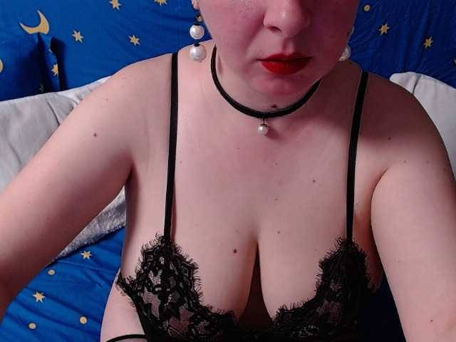 Fotografii PrestigeX Objectif : 2000 ! 1316 atteint, 684 restant jusqu'au début du spectacle FONTAINE SQUIRT! Toy vibrate start with 2 tokens.P.M only for 20 tips and free for my fans only!!! Thx you.