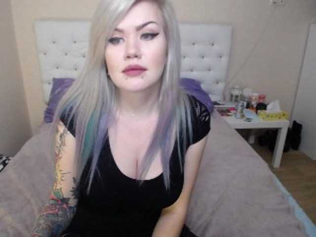 Capturi de ecran de difuzare PrettyandNaug