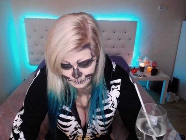 Capturi de ecran de difuzare PrettyandNaug