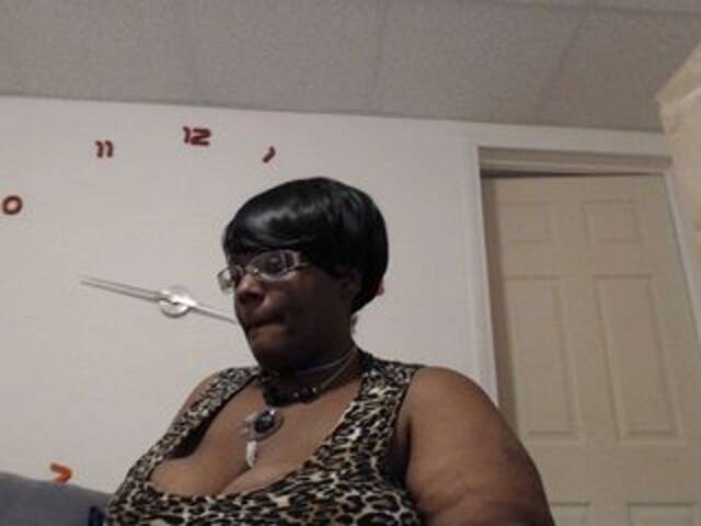 Capturi de ecran de difuzare PrettyBlacc