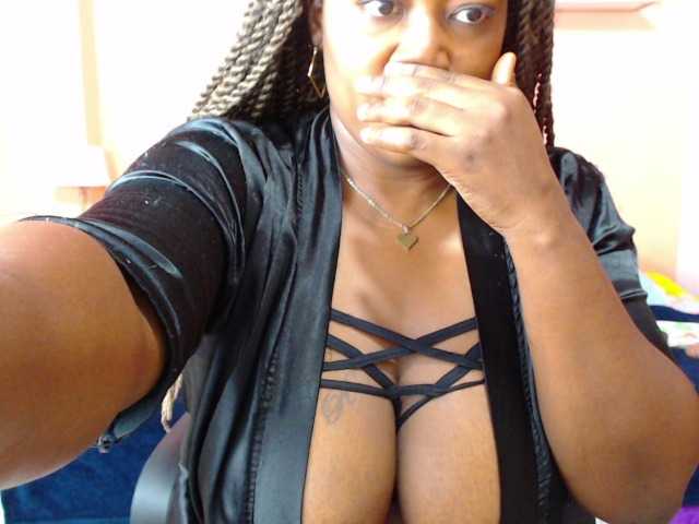 Capturi de ecran de difuzare princes-ebony