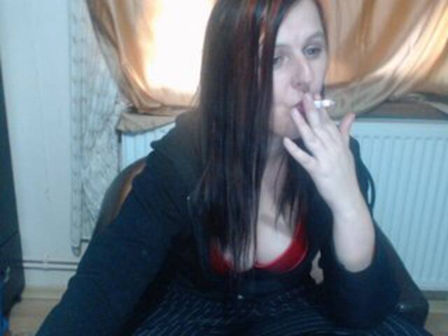 Capturi de ecran de difuzare PureJulie