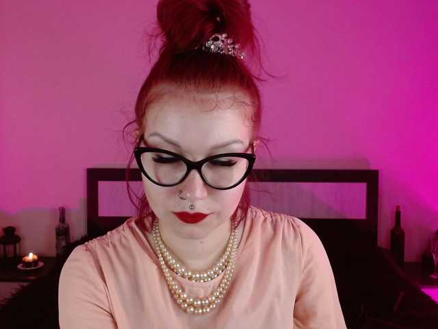 Fotografii Goddess_Amanita You Glamournatrix Findomme will humiliate you gently