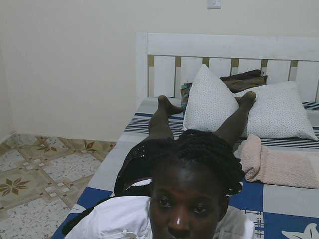 Capturi de ecran de difuzare Queenjolly