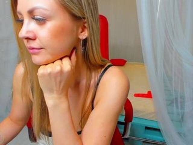 Capturi de ecran de difuzare _Qveen_S