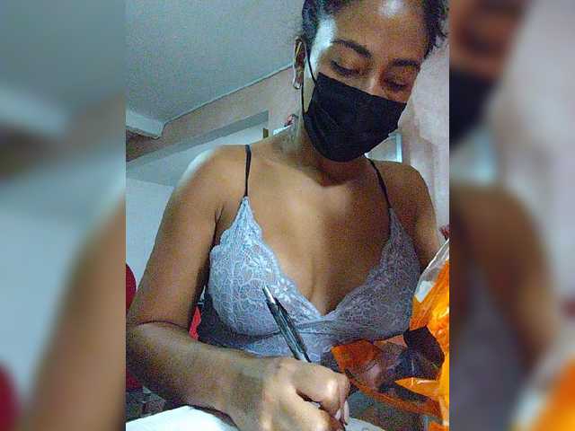 Capturi de ecran de difuzare RebeccaRosse