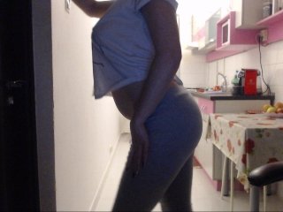 Fotografii Red_rose693 5 tok/ PM @Flash Boobs (40)/ Pussy (60)/ Ass (70)/naked(100) Im on period today guys!