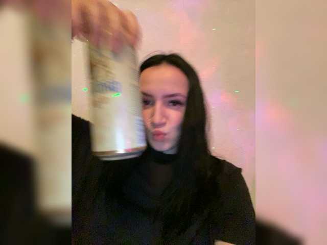 Capturi de ecran de difuzare vikaa_romzes