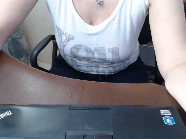 Fotografii Ria777 I love hearing the tinkle of tips!Like me - 20tips or more) like my smale -20tips or more)like my eyes-20tips or more)stand up-30tips or more)open u cam-30tips)