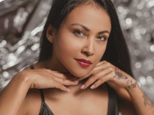 Fotografie a profilului Riley-Black
