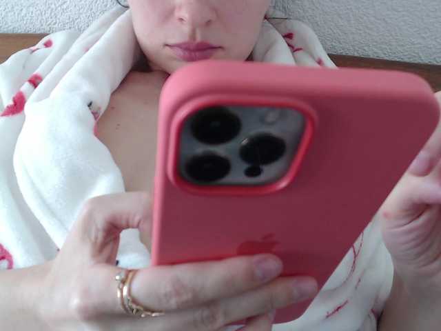 Capturi de ecran de difuzare Tifffannny