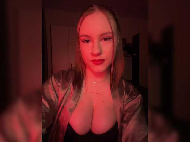 Capturi de ecran de difuzare Rinaaaa-cherry