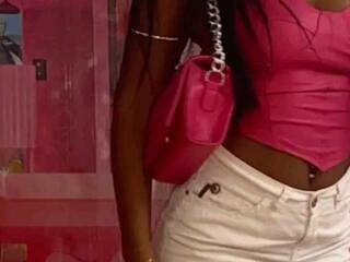 Chat video erotic Rinah77xx