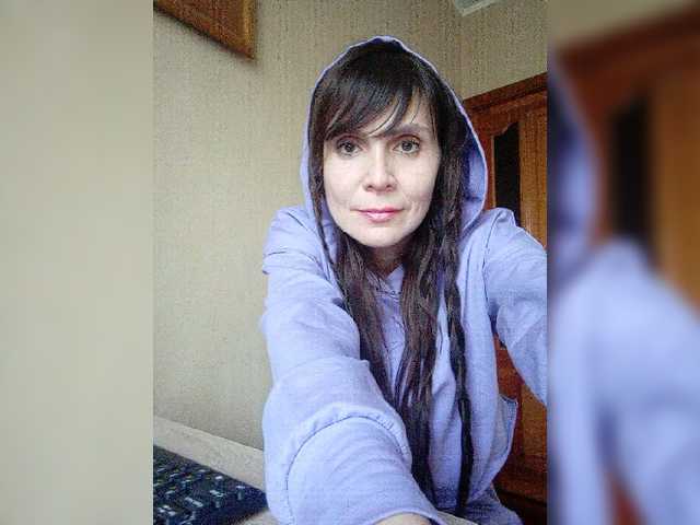 Capturi de ecran de difuzare RosaleeThea