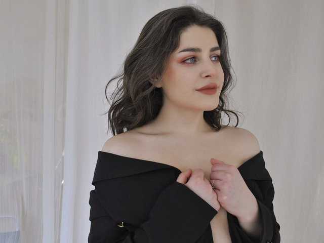 Fotografie a profilului Roselina