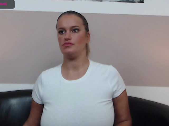 Capturi de ecran de difuzare Roselyn25