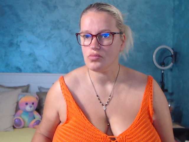Capturi de ecran de difuzare Roselyn25