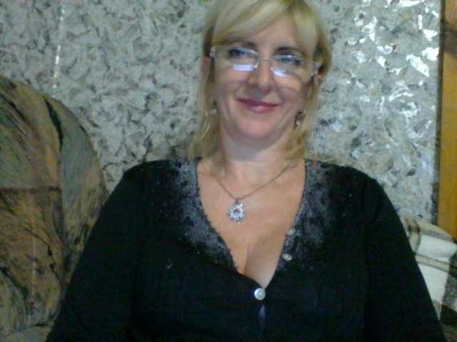 Capturi de ecran de difuzare RoseQMagic