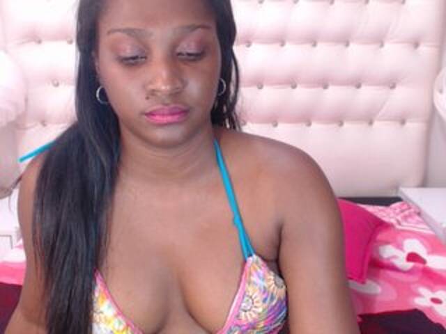 Capturi de ecran de difuzare RosieLuxe