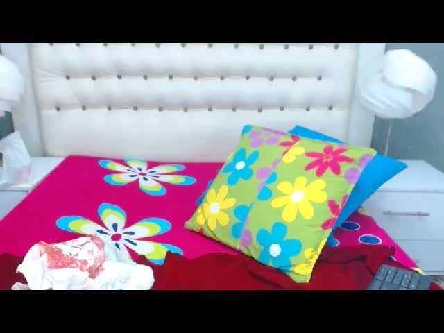 Capturi de ecran de difuzare RosieLuxe