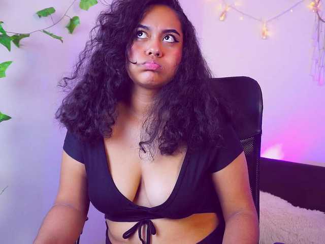 Capturi de ecran de difuzare Rossyann