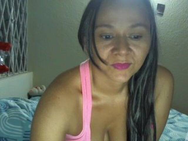 Capturi de ecran de difuzare rosy3