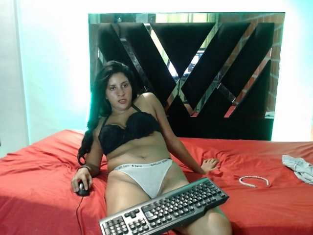 Capturi de ecran de difuzare RoxanaHunter