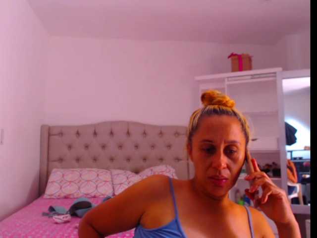 Fotografii RoxanaMilf I want to have 5000 to make an explicit show with the oils, we need 1053 We have 3947 5000 3947 1053