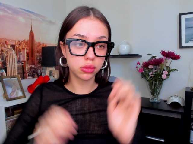Capturi de ecran de difuzare RoxyBullet