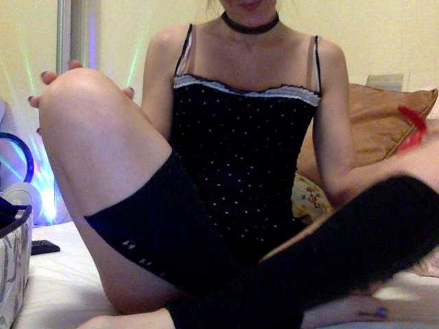 Fotografii SolaLola Hello) Tip me 77 token and a show you tits) 777 token and I dance strip ). 35 sock my dick Privat 100 and play with me and my toys