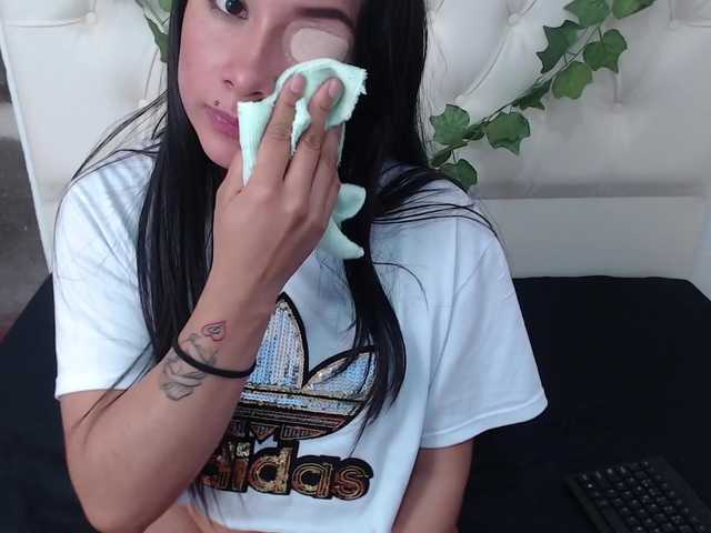 Capturi de ecran de difuzare SabinaAdams