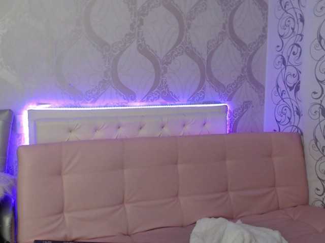 Fotografii sabrina-stone welcome to my room guys !!! When I meet the goal my pussy will be so creamy and squirt 2000 2000