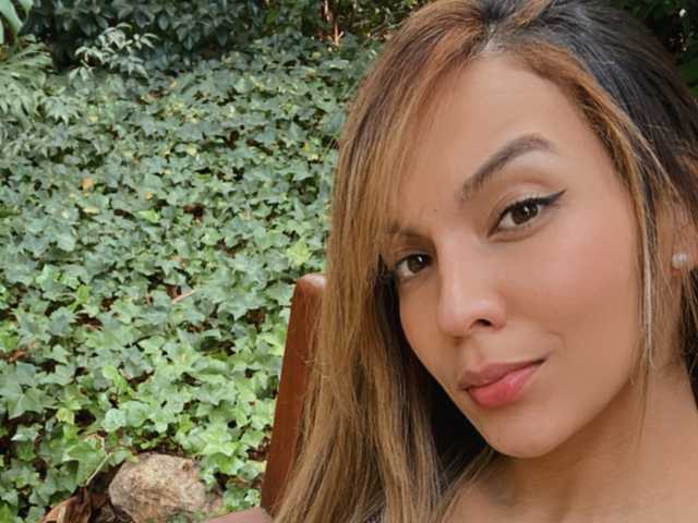 Fotografie a profilului Sacha-Grey