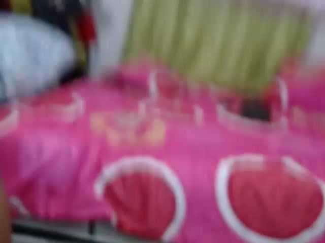 Capturi de ecran de difuzare Safirablue