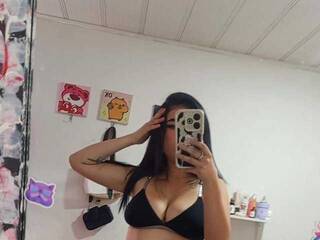 Chat video erotic sahmara1