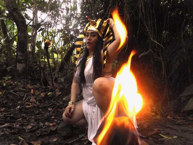 Fotografie a profilului samanthaa-curvy