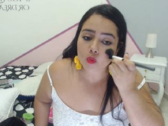 Capturi de ecran de difuzare SamaraMarquez