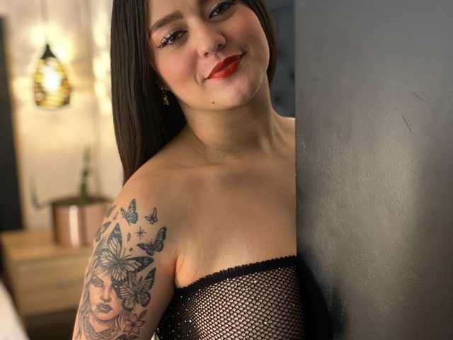 Fotografie a profilului Sara-Stone