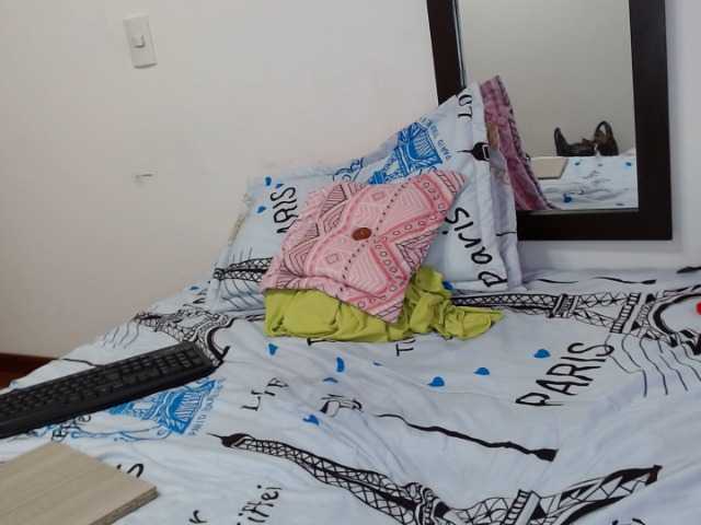 Capturi de ecran de difuzare Sara1Sofia22