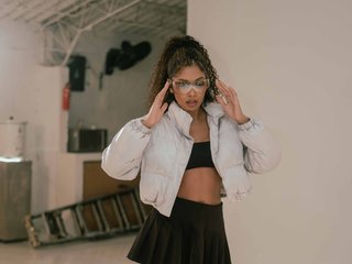 Chat video erotic saraaisa