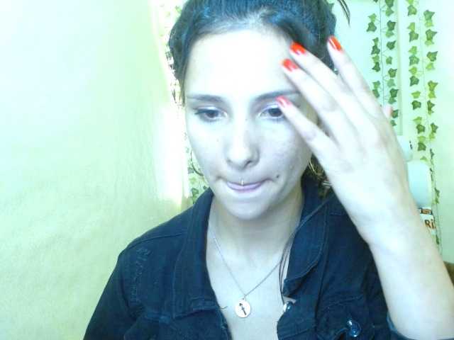 Capturi de ecran de difuzare SarahStuartt