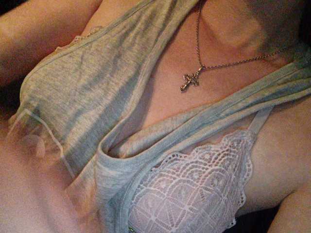 Capturi de ecran de difuzare Sasha-Model2