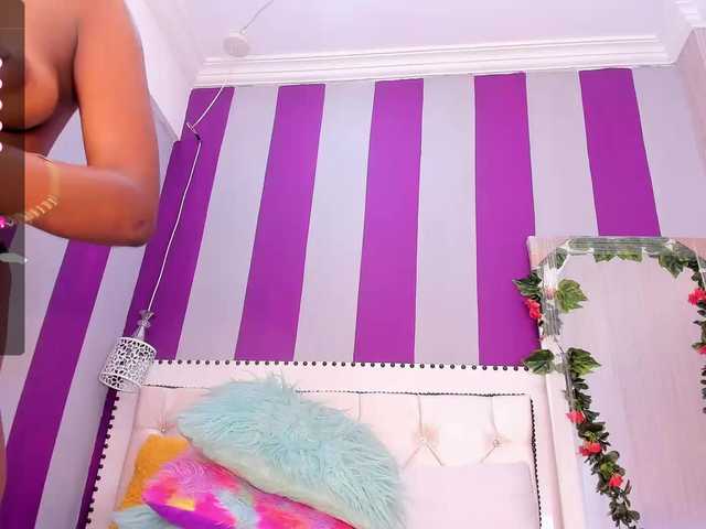 Capturi de ecran de difuzare SashaLuxx