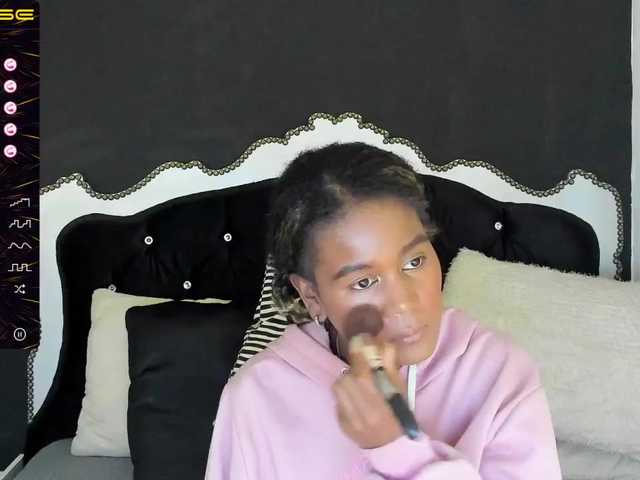 Capturi de ecran de difuzare SashaLuxx