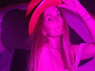 Chat video erotic SatAna89